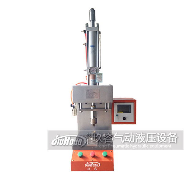 半弓型預壓行程可調(diào)氣液壓力機